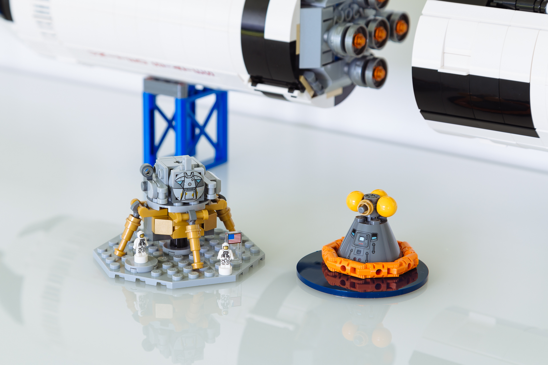 20170611_LEGO_SaturnV-2