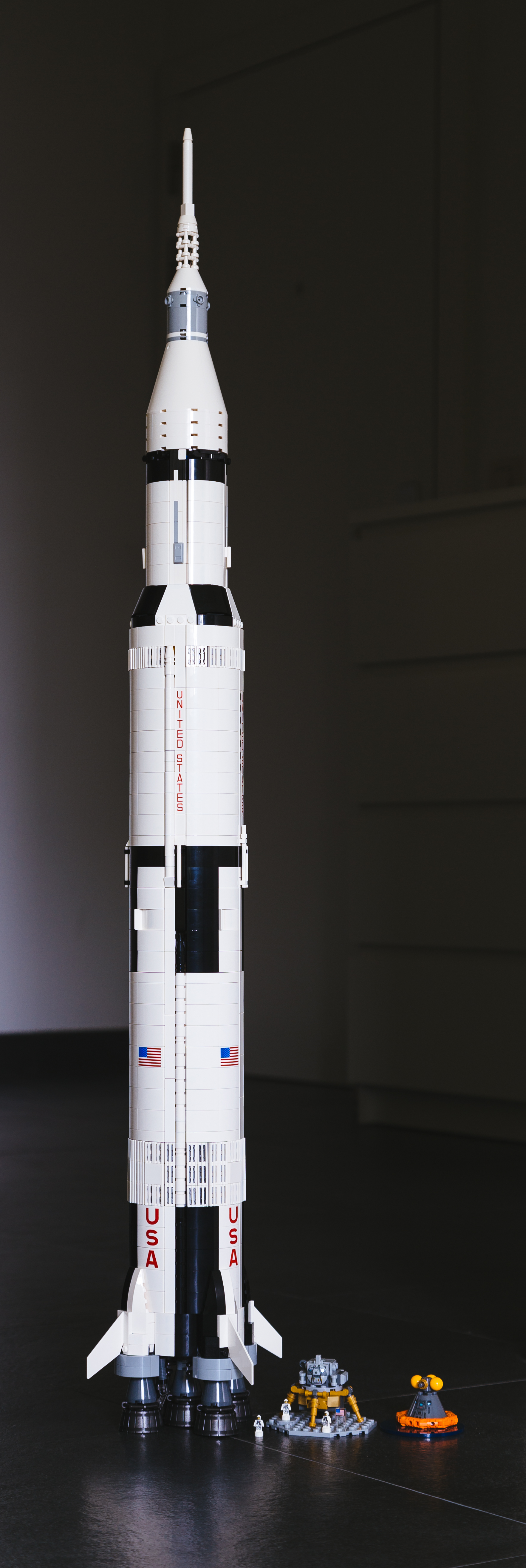 20170611_LEGO_SaturnV-4